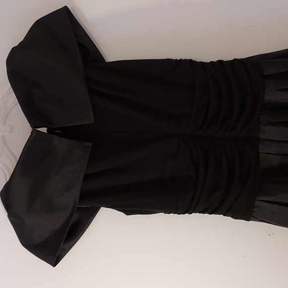 La Nouvelle Renaissance Dress - Picture 8 of 10